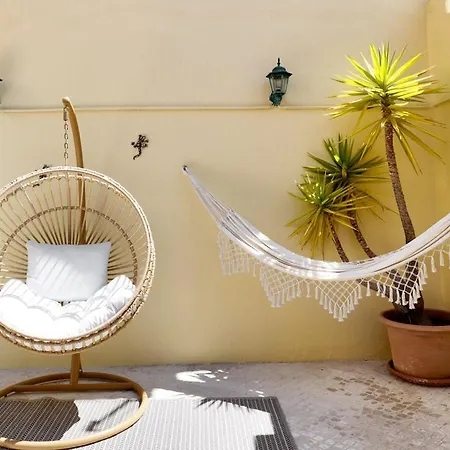 Alfama Terrace Apartman